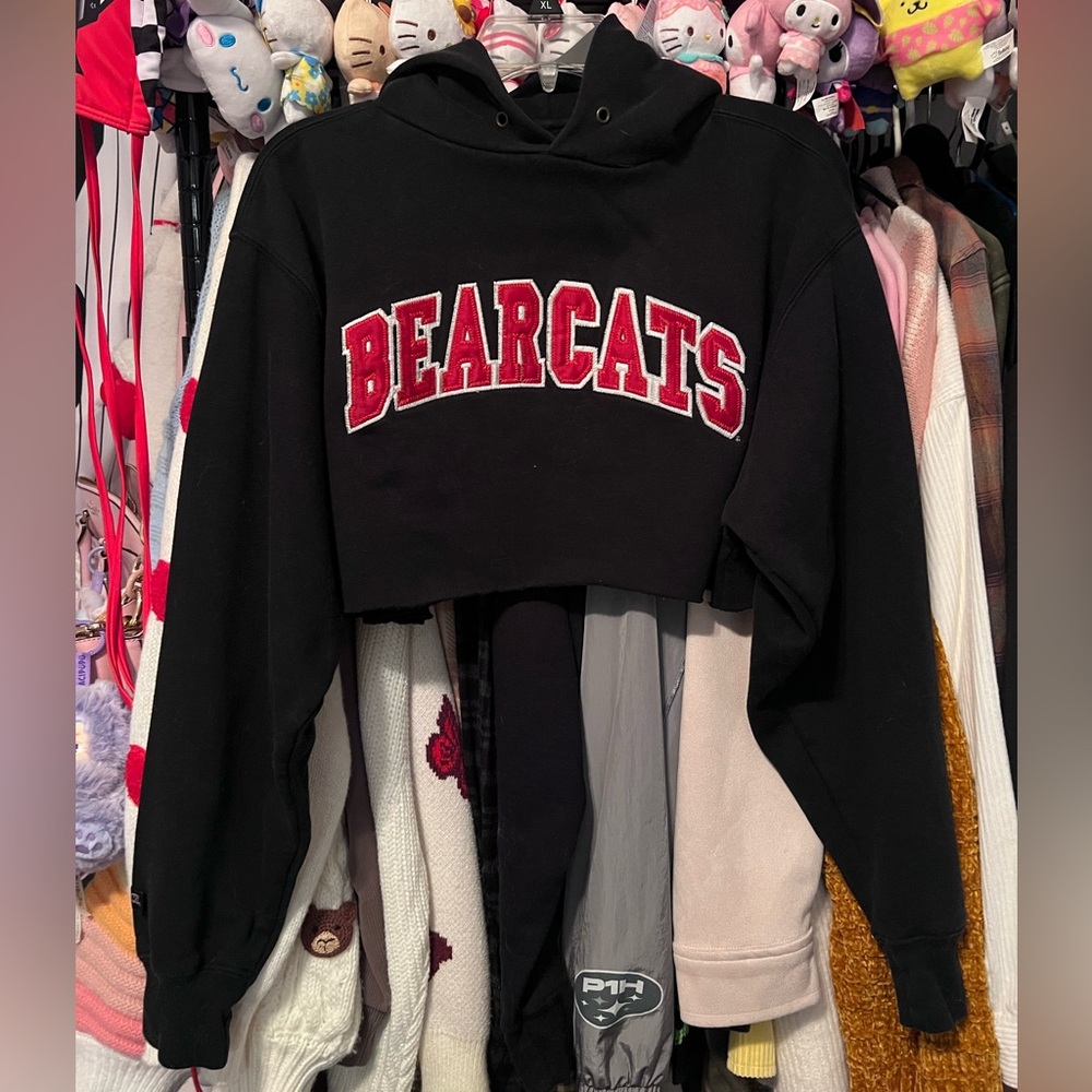 Black Cropped Thirfted Hoodie